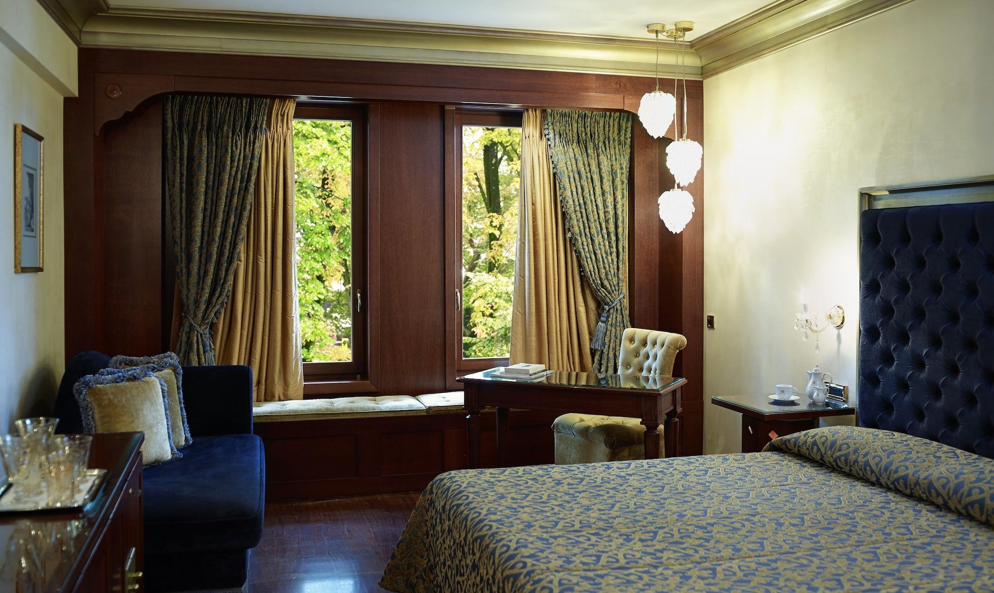 Grand Serai Congress And Spa Ioannina Exterior photo A room at the hotel